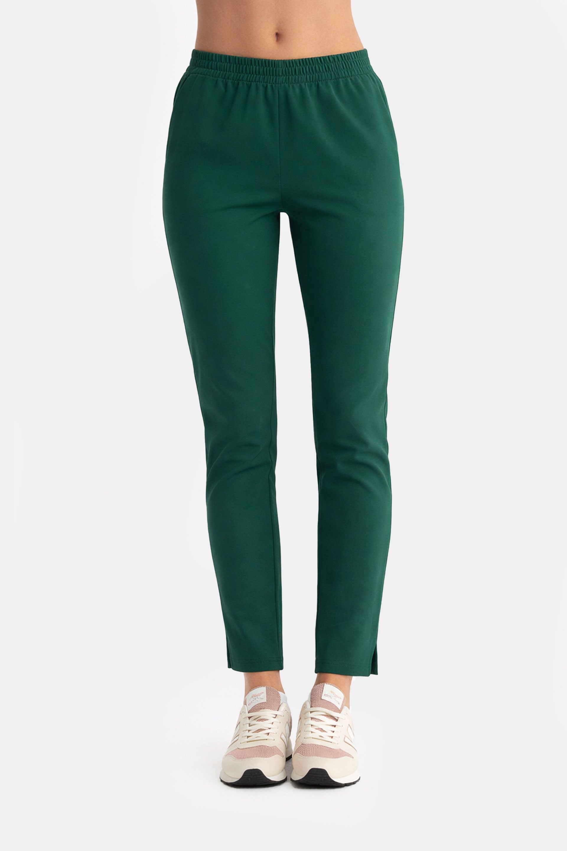 Damskie spodnie medyczne Fit - kolor green cream