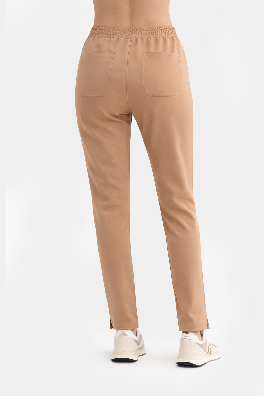 Damskie spodnie medyczne Fit - kolor mocha nude