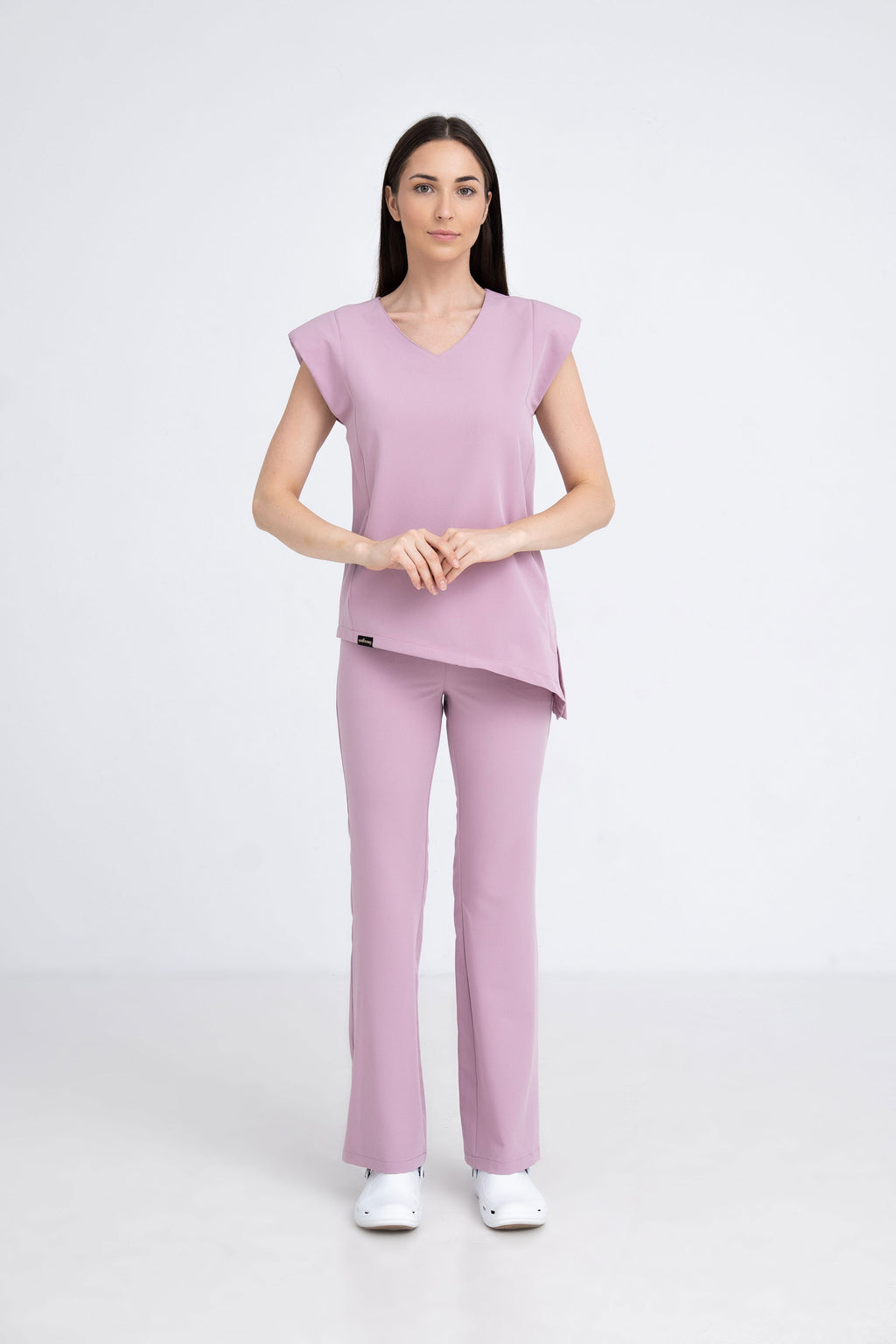 Medyczne spodnie damskie dzwony - kolor pudra rose