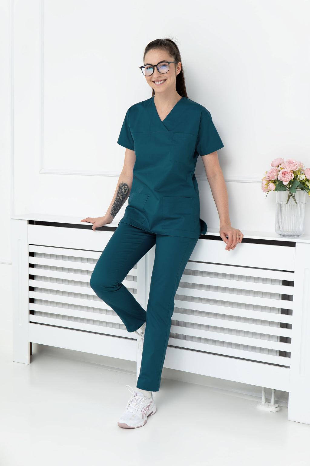 Damska bluza medyczna Nina - kolor morski