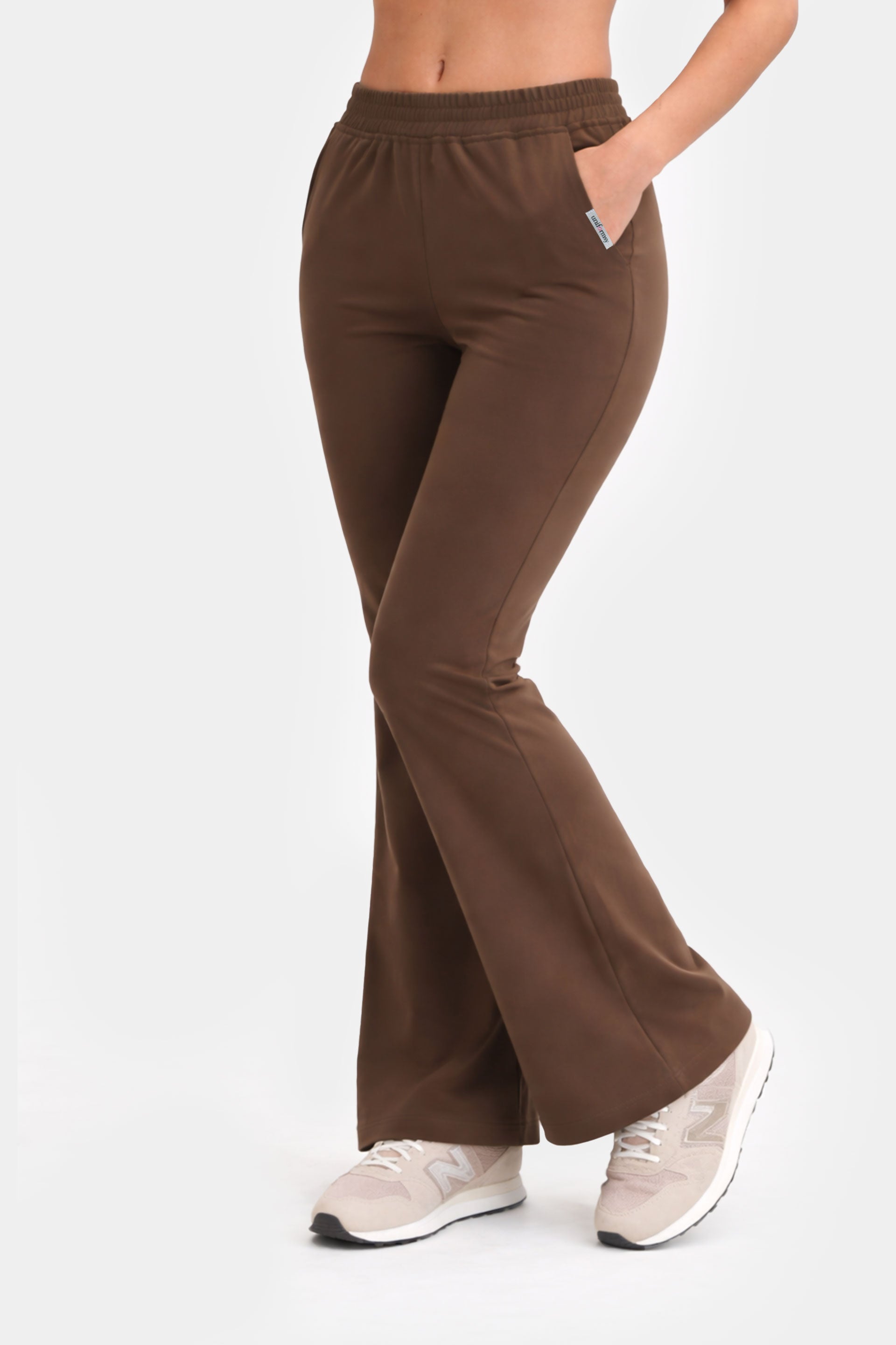 Medyczne spodnie damskie dzwony