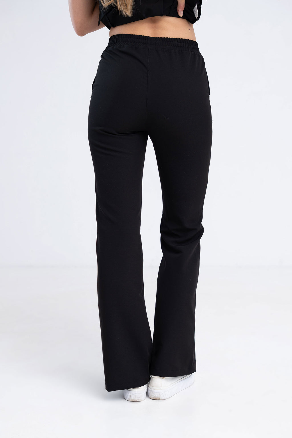 Medyczne spodnie damskie dzwony - kolor black