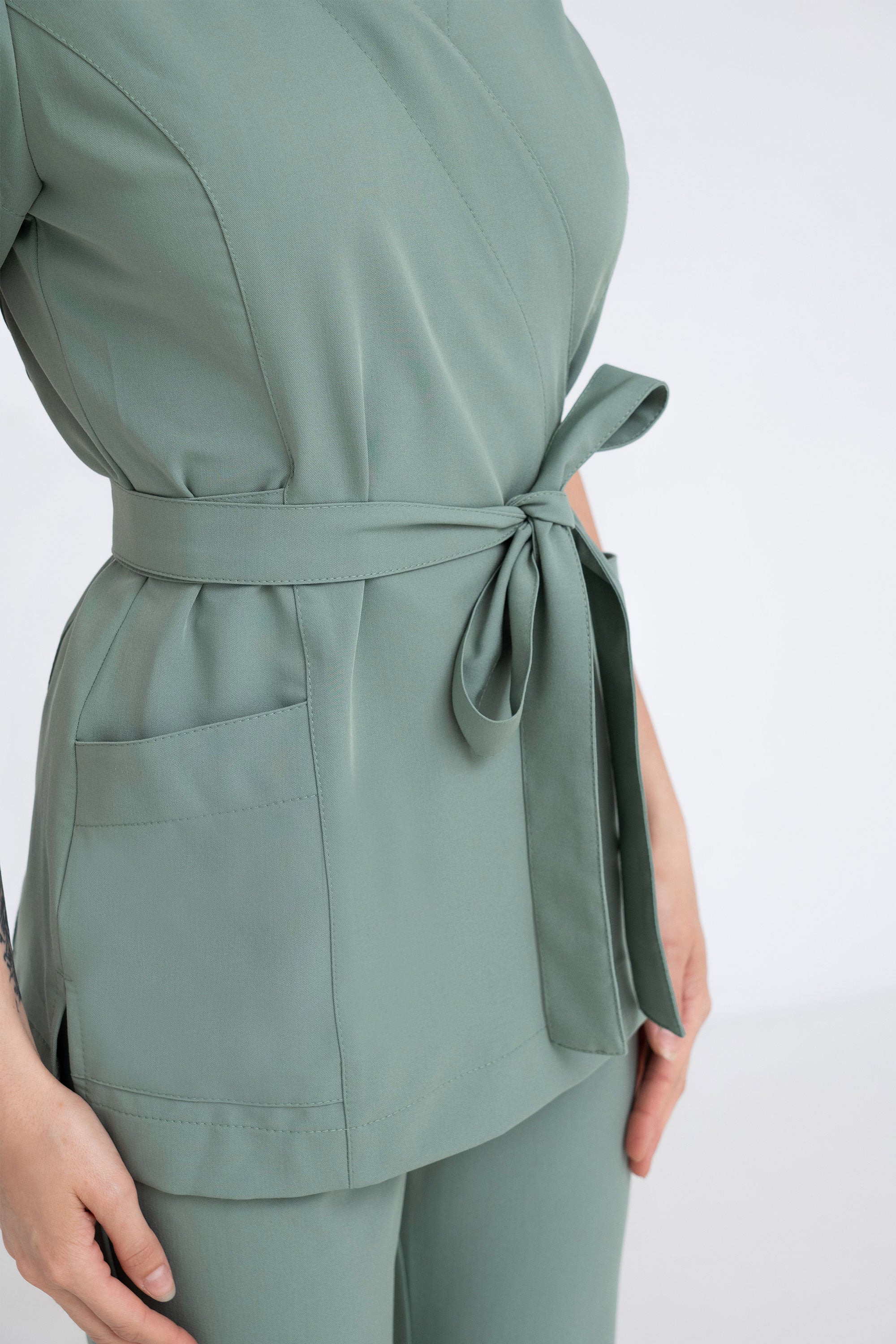 Kosmetyczna tunika damska Lili Soft - kolor lily pad