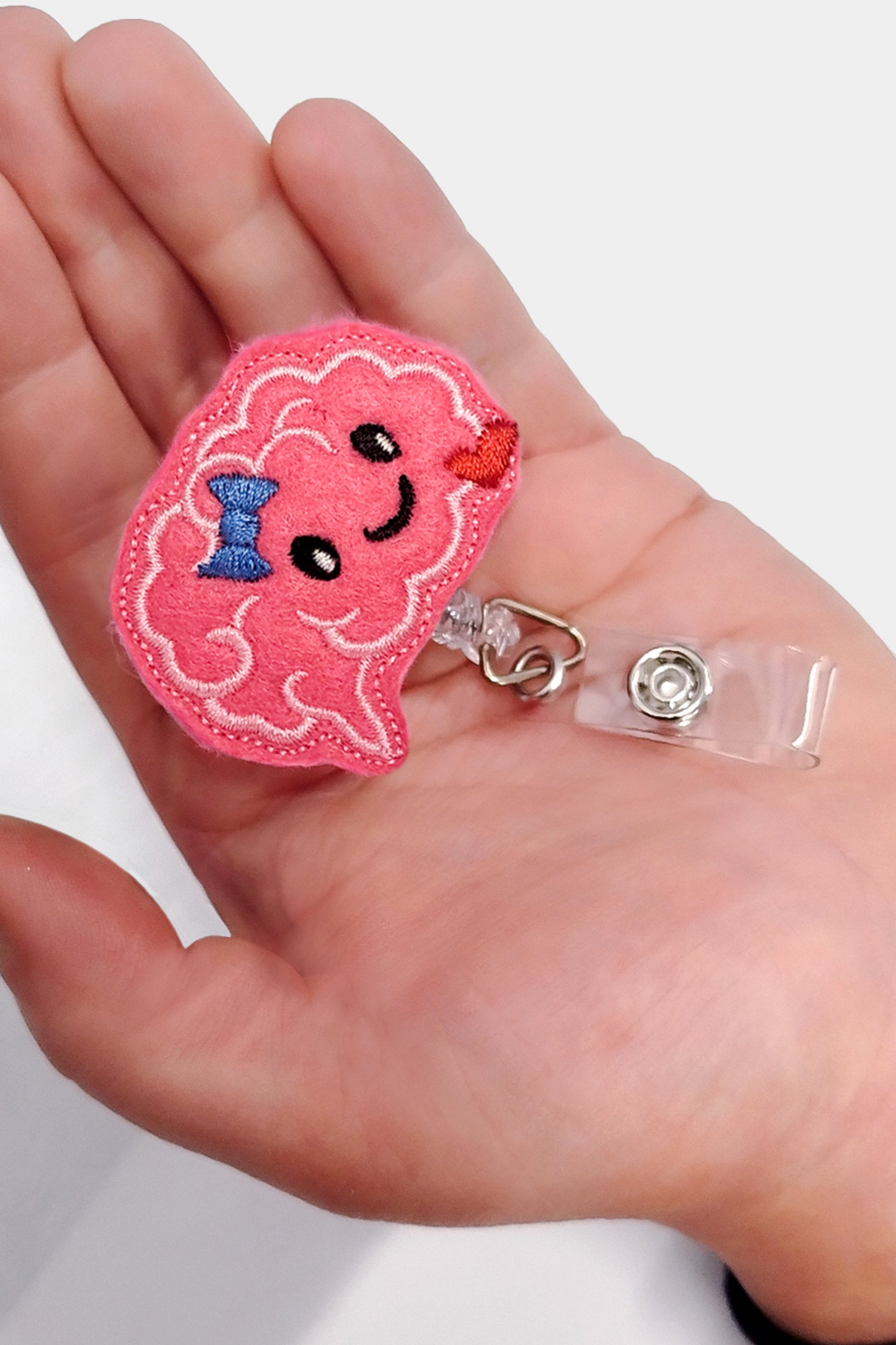 Zwijana zawieszka na identyfikator gadżet medyczny, haft